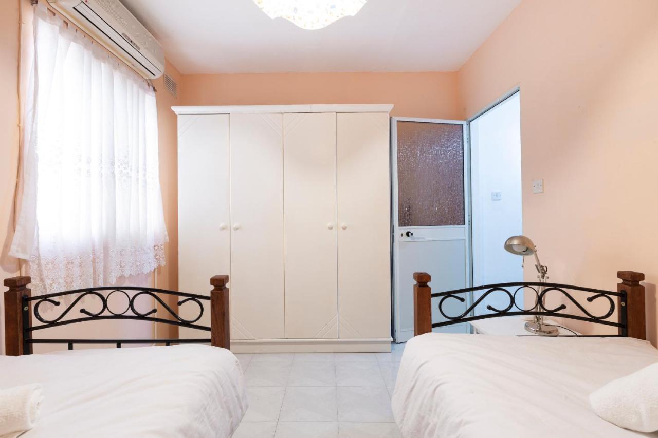 Ne1 - Lovely 2 Bedroom Apartment. Perfect Location Mellieħa Kültér fotó